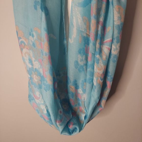 Aqua Floral Lightweight Infinity Scarf NWT - Picture 3 of 7